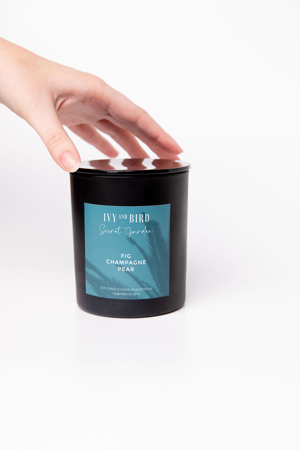 FIG CHAMPAGNE & PEAR SOY CANDLE - SECRET GARDEN