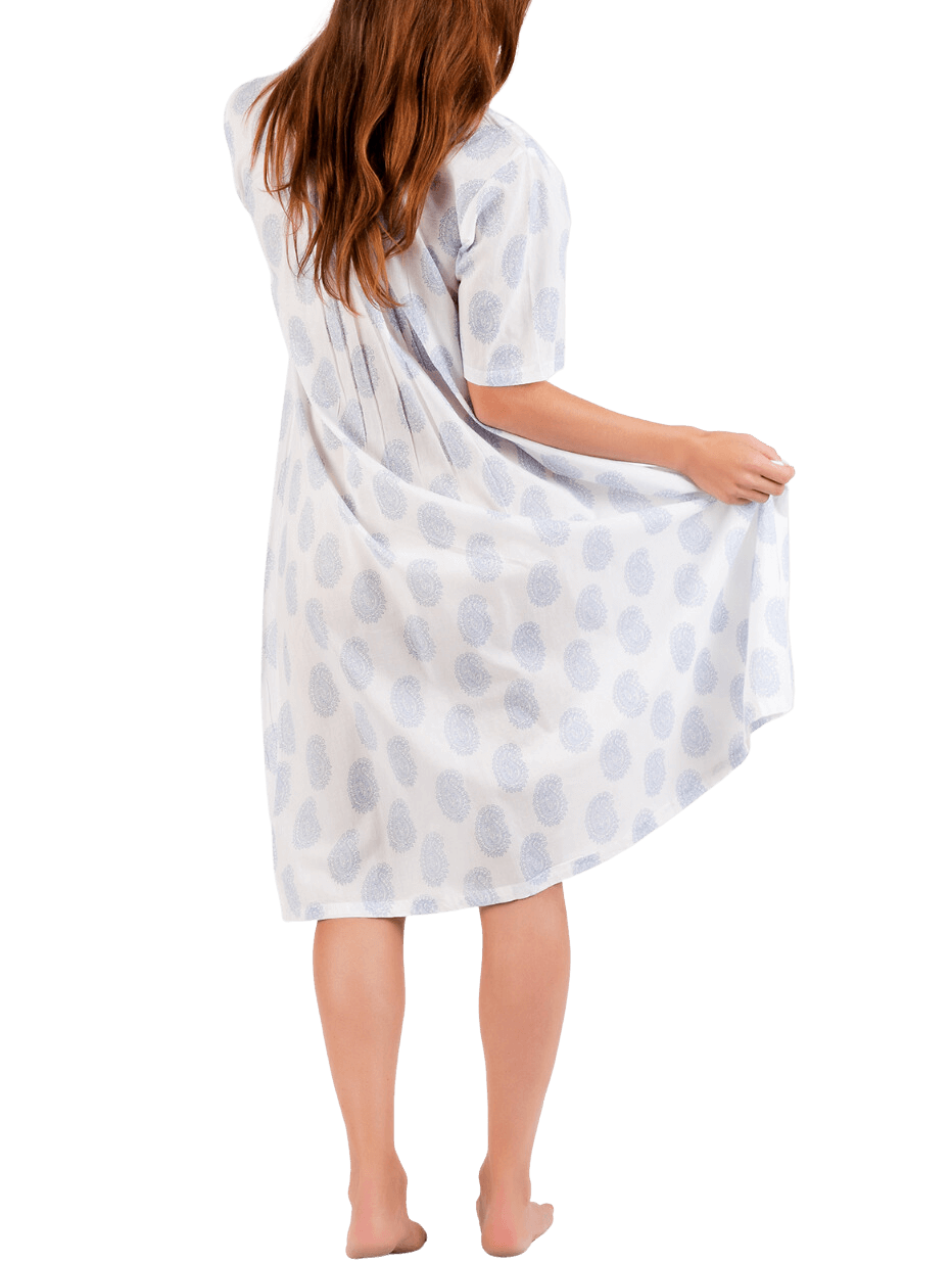 White cotton nightie with sleeve - blue paisley 