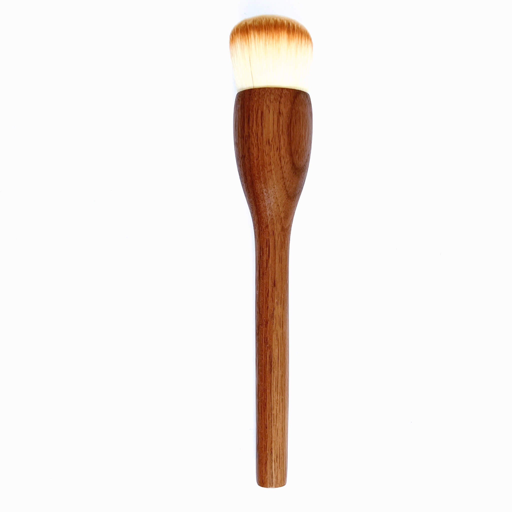 Foundation brush wooden round handle with white bristles